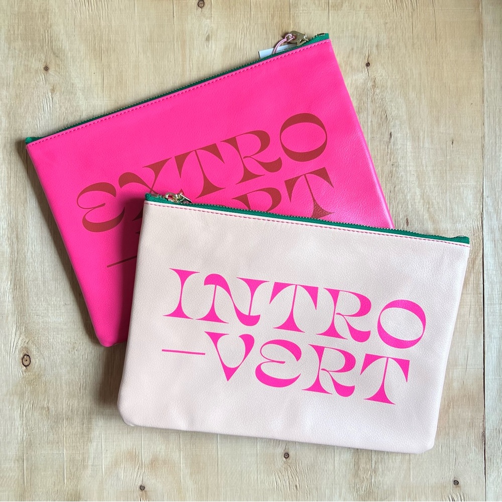 NWT ban.do Introvert Extrovert Clutch